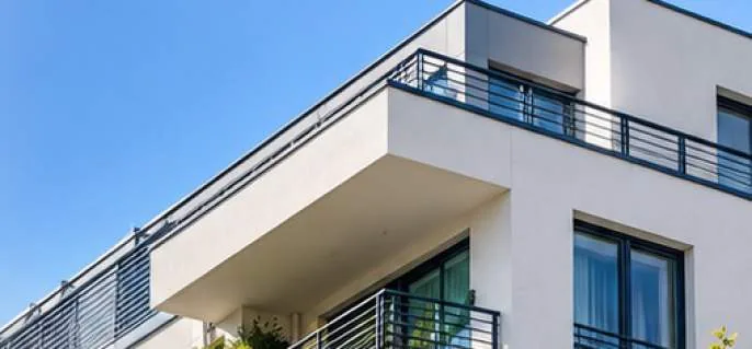 Façade d'un immeuble résidentiel moderne